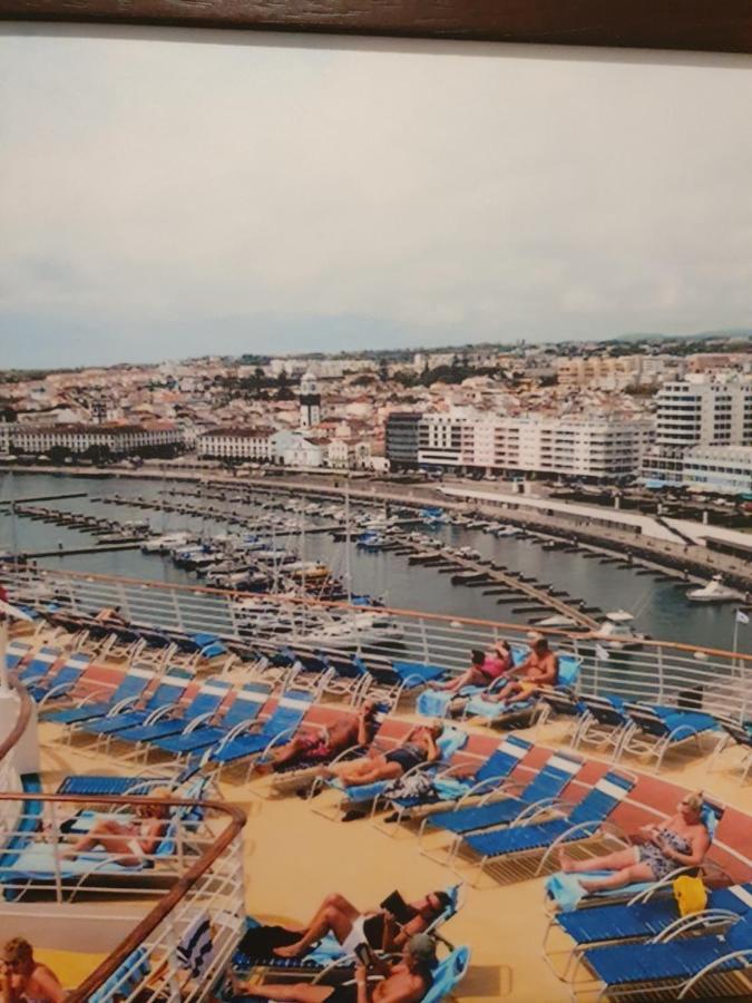 Apartamento T3 Ponta Delgada Buitenkant foto